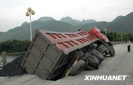 vrachtwagen_china_brug-1