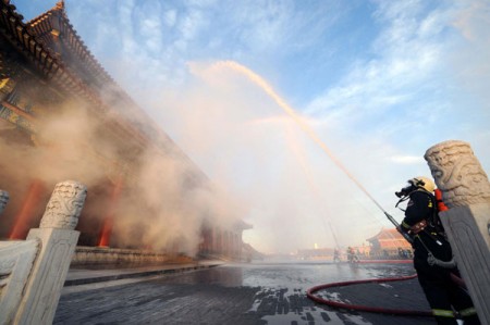 Brandweer in Beijing oefent in Verboden Stad