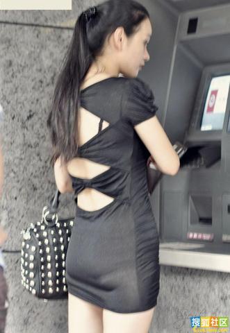 sexy-girl-china-atm-1